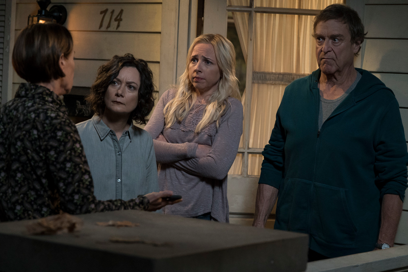 Illustration for article titled The Conners mourns Roseanne, but viewers will hardly miss her